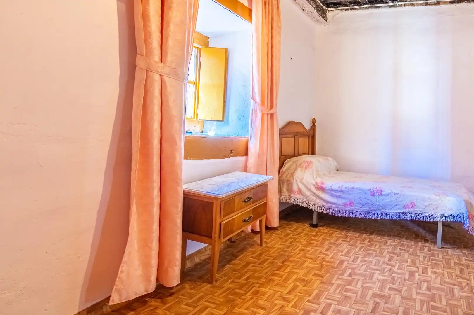 Bedroom of Houses for sale in Vega de Liébana  with Terrace