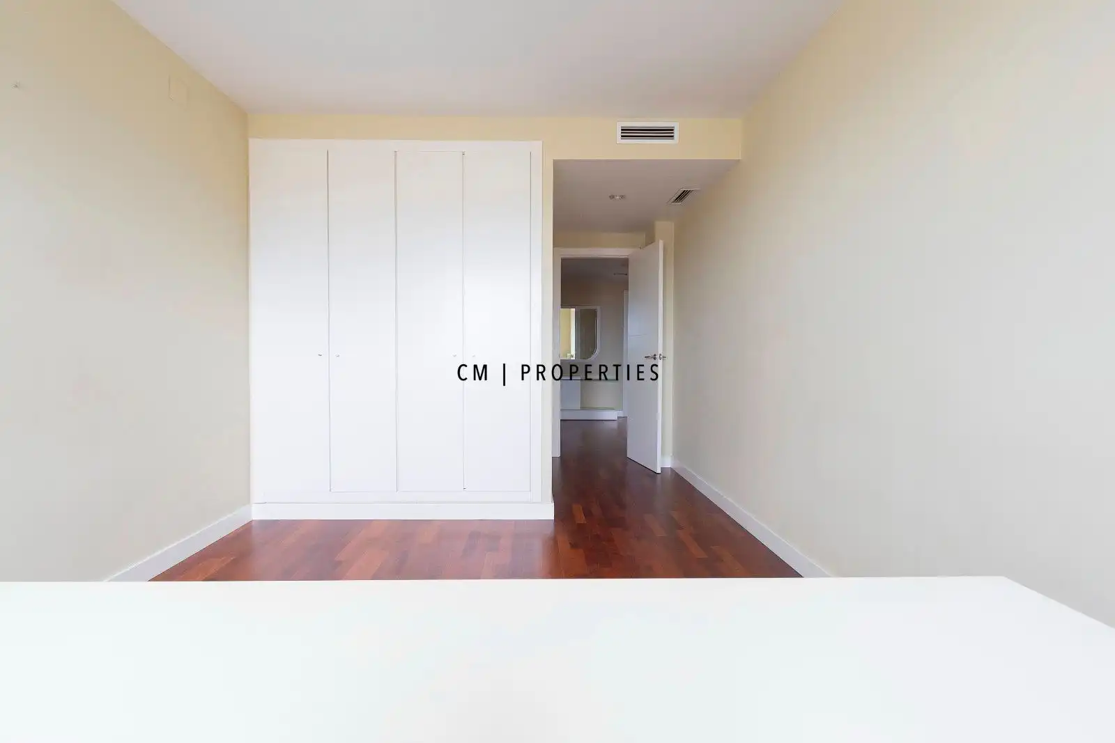 Bedroom of Duplexes for sale in Valencia  with Air Conditioner, Heating and Parquet flooring