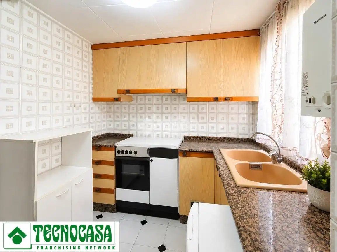 Cuina de Casa o xalet en venda en Manises amb Aire condicionat, Calefacció i Terrassa