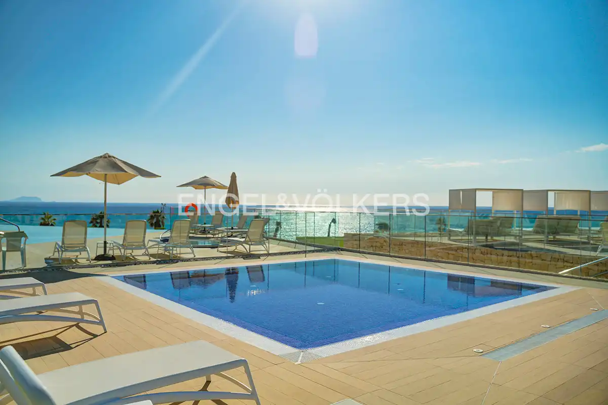 Swimming pool of Flat for rent in Alicante / Alacant  with Air Conditioner, Terrace and Furnished