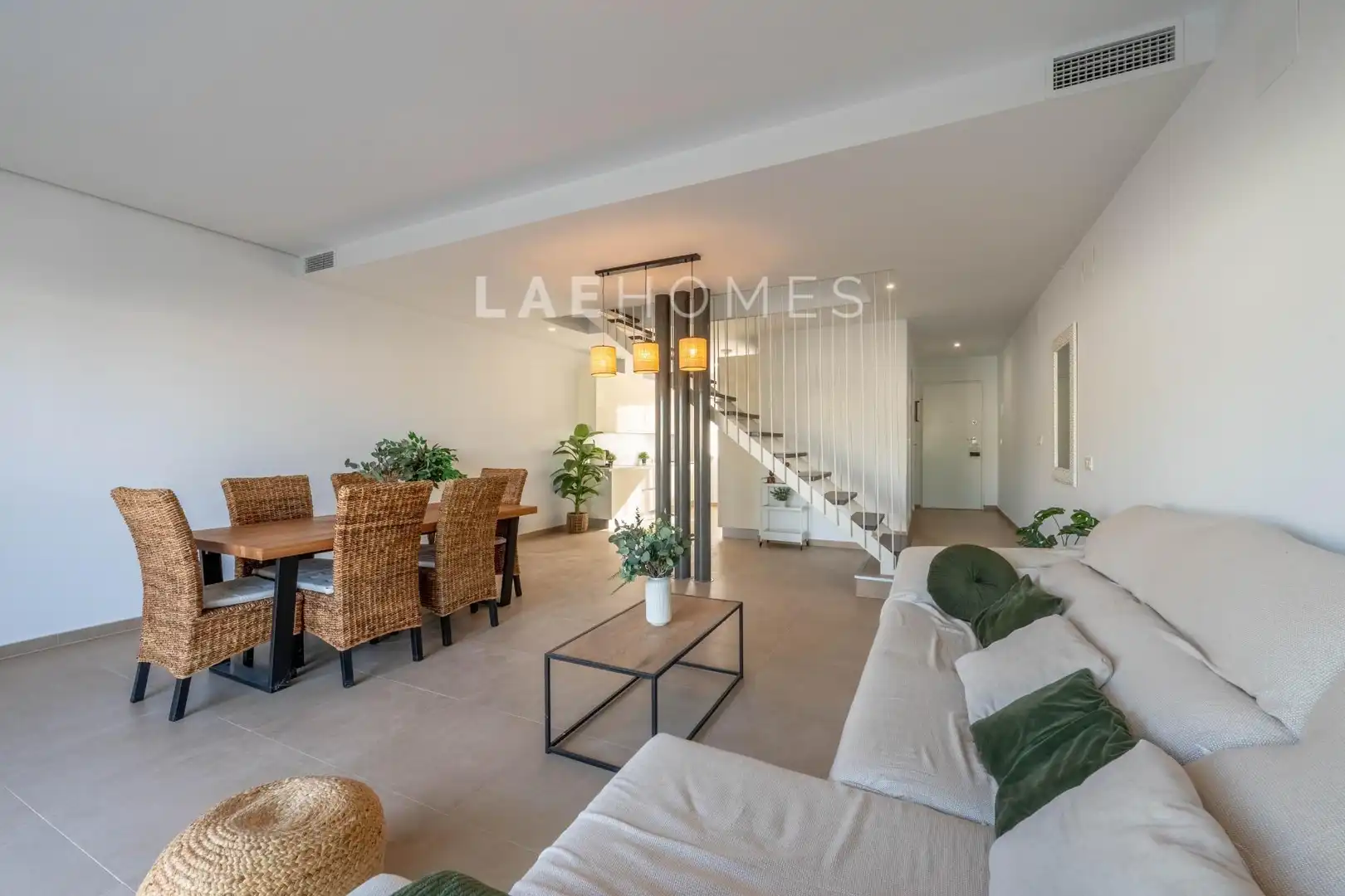 Sala de estar de Casa adosada en venta en Manilva con Aire acondicionado, Terraza y Trastero