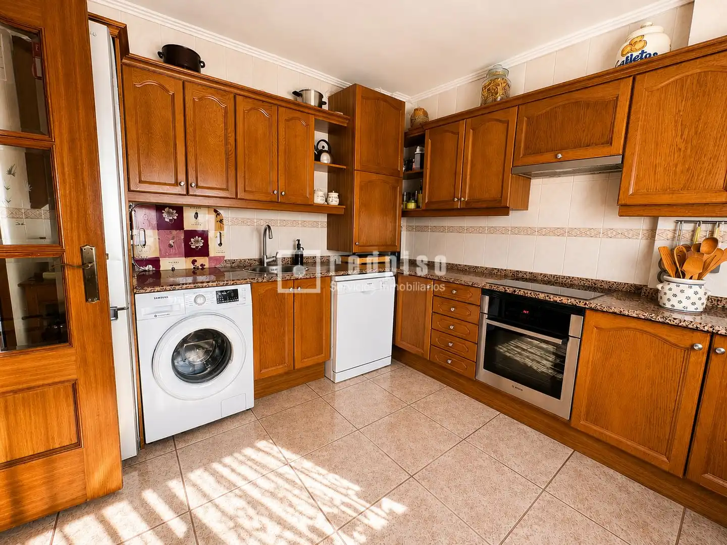 Cuina de Casa o xalet en venda en Coslada amb Aire condicionat, Calefacció i Terrassa