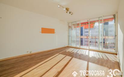 Living room of Flat for sale in L'Hospitalet de Llobregat  with Balcony