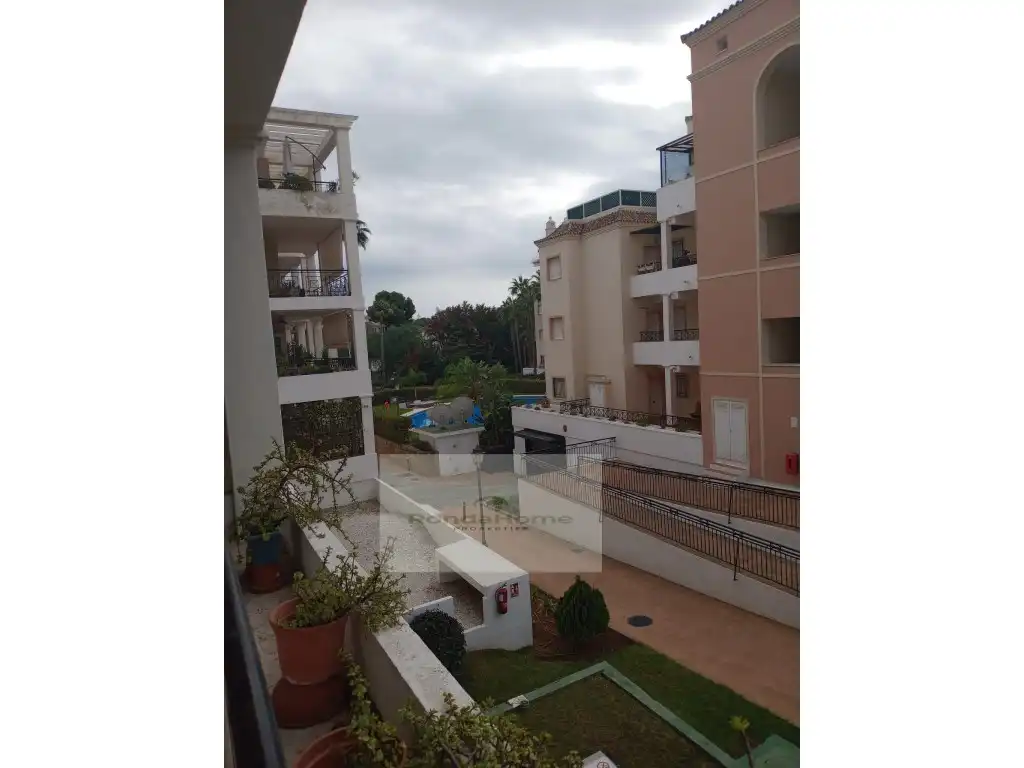 Flat with pool for sale in Nueva Andalucía, imagen 2