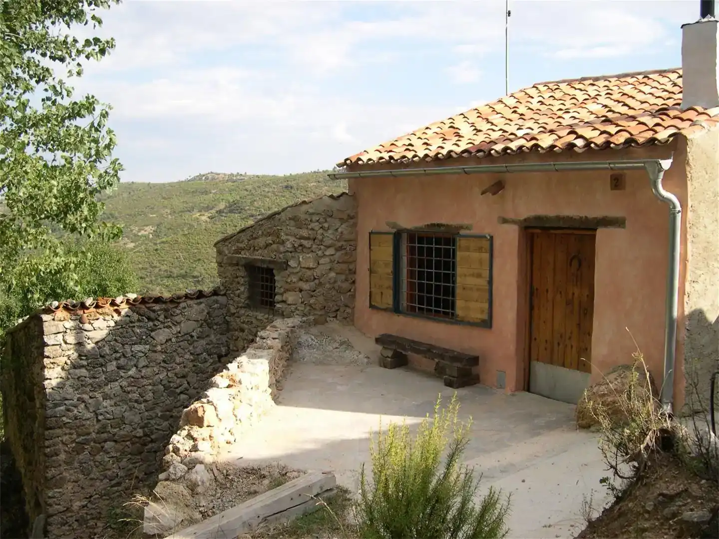 Vista exterior de Finca rústica en venda en Yeste amb Jardí privat, Traster i Piscina