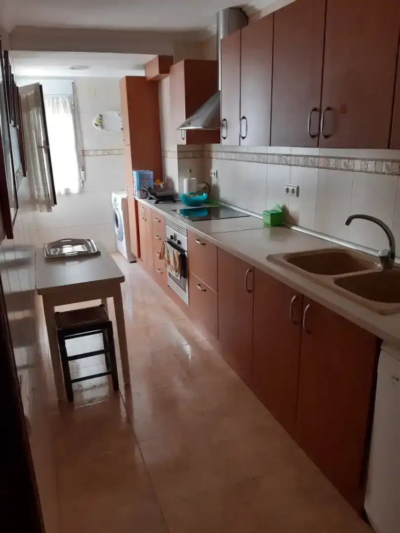 Cocina de Piso para compartir en L'Olivereta