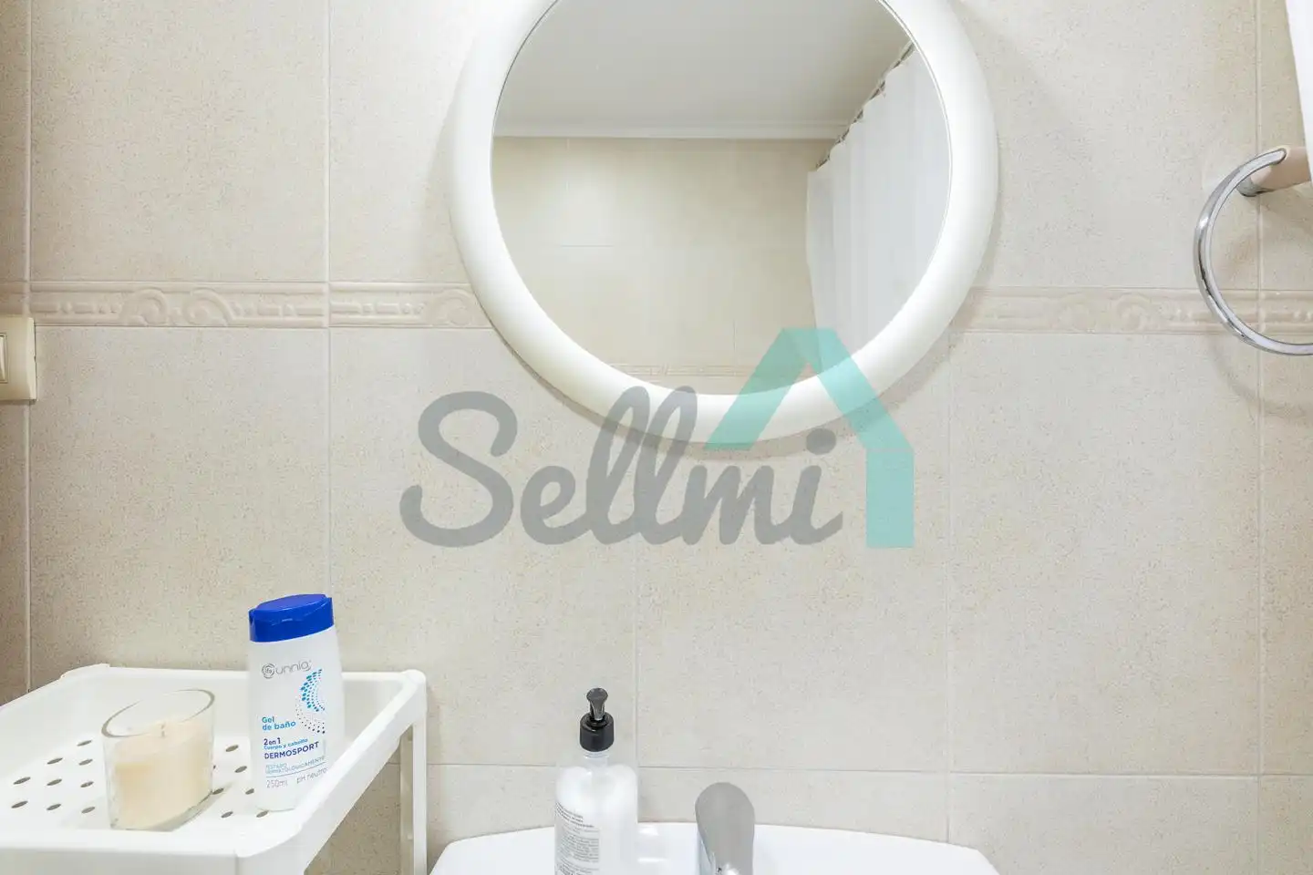 Bathroom of Flat for rent in Oviedo   with Heating, Parquet flooring and Furnished