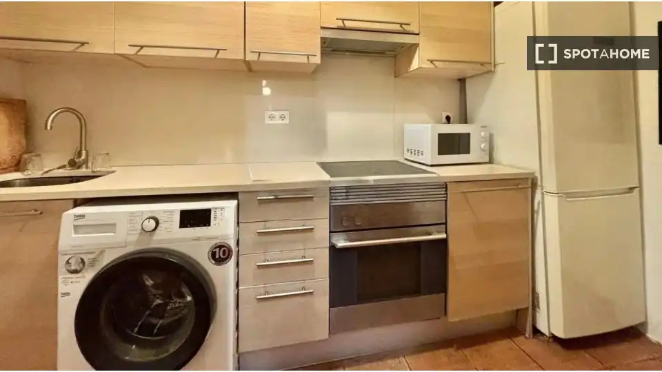 Cocina de Piso de alquiler en Barcelona con Aire acondicionado, Calefacción y Amueblado