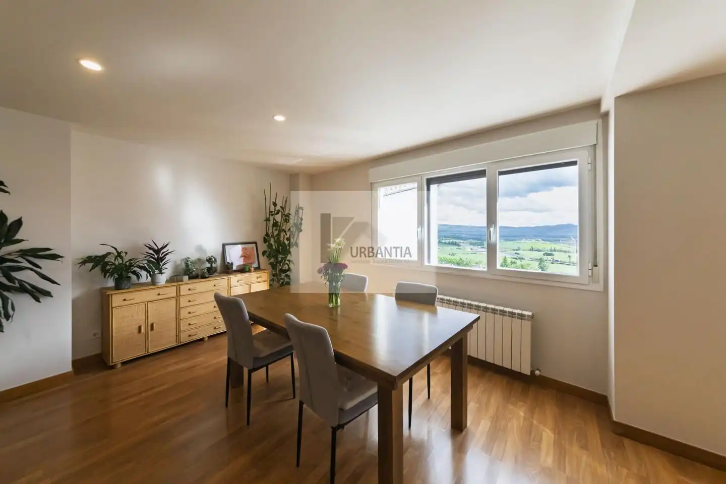 Dining room of Flat for sale in Iza / Itza  with Heating, Parquet flooring and Storage room