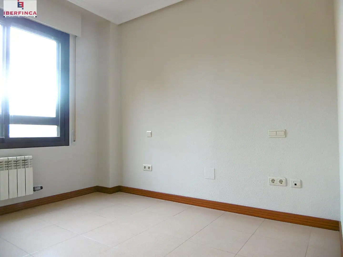 Bedroom of Flat for rent in Valladolid  with Heating, Terrace and Storage room