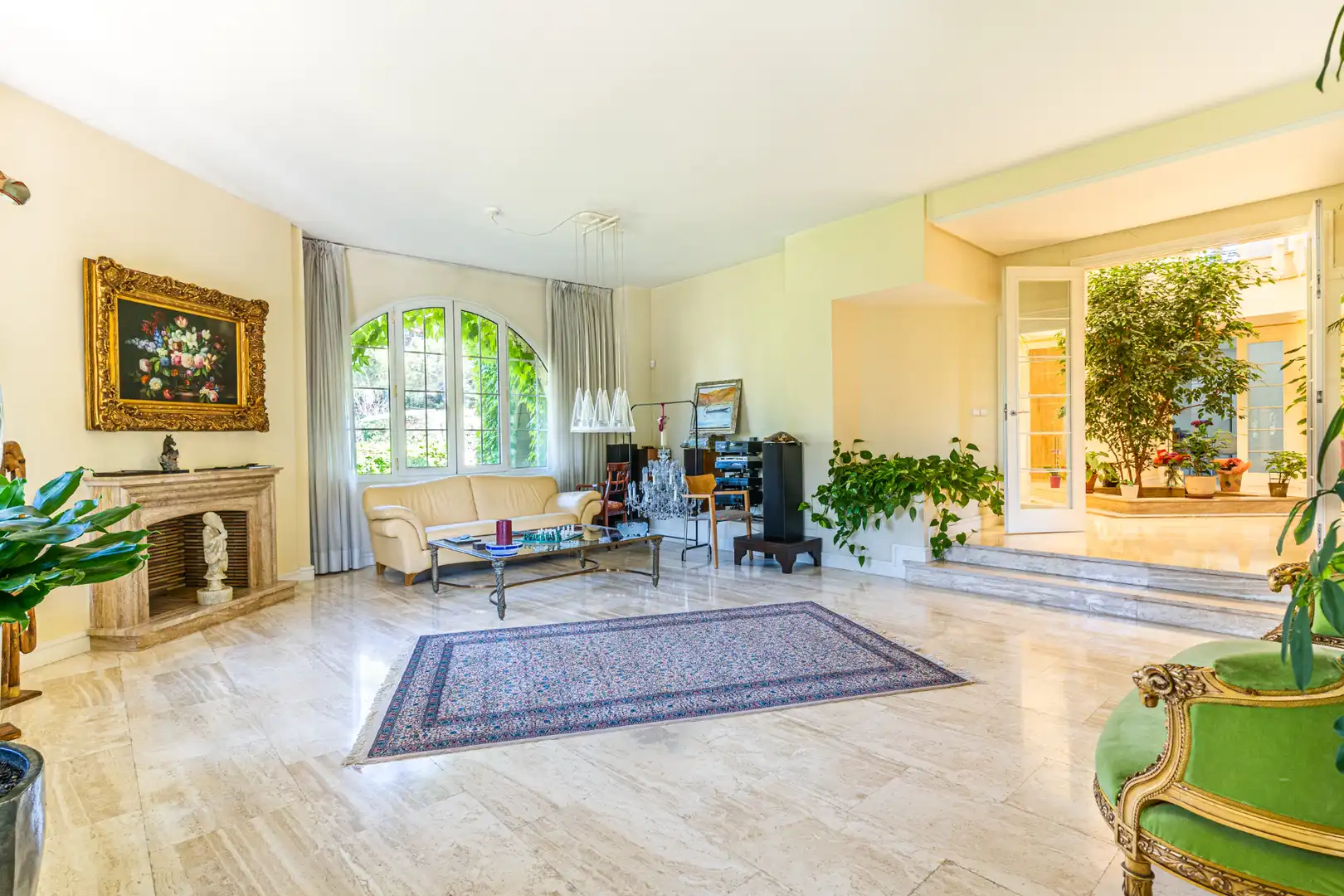 Living room of Houses for sale in Villanueva de la Cañada  with Heating, Private garden and Swimming Pool