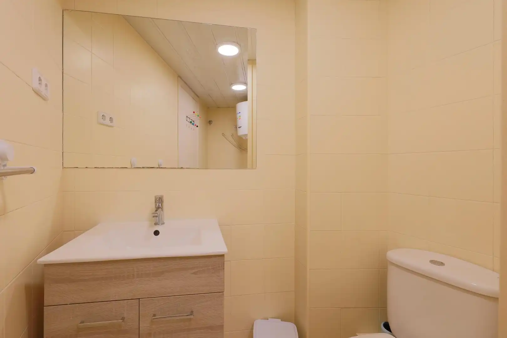 Flat with terrace to rent in Ciutat Vella, imagen 12