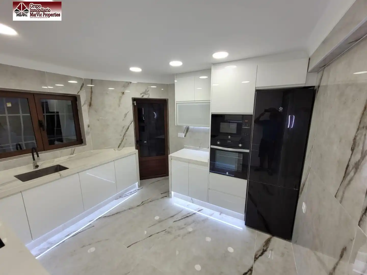 Chalet con piscina en venta en Coloma, imagen 63