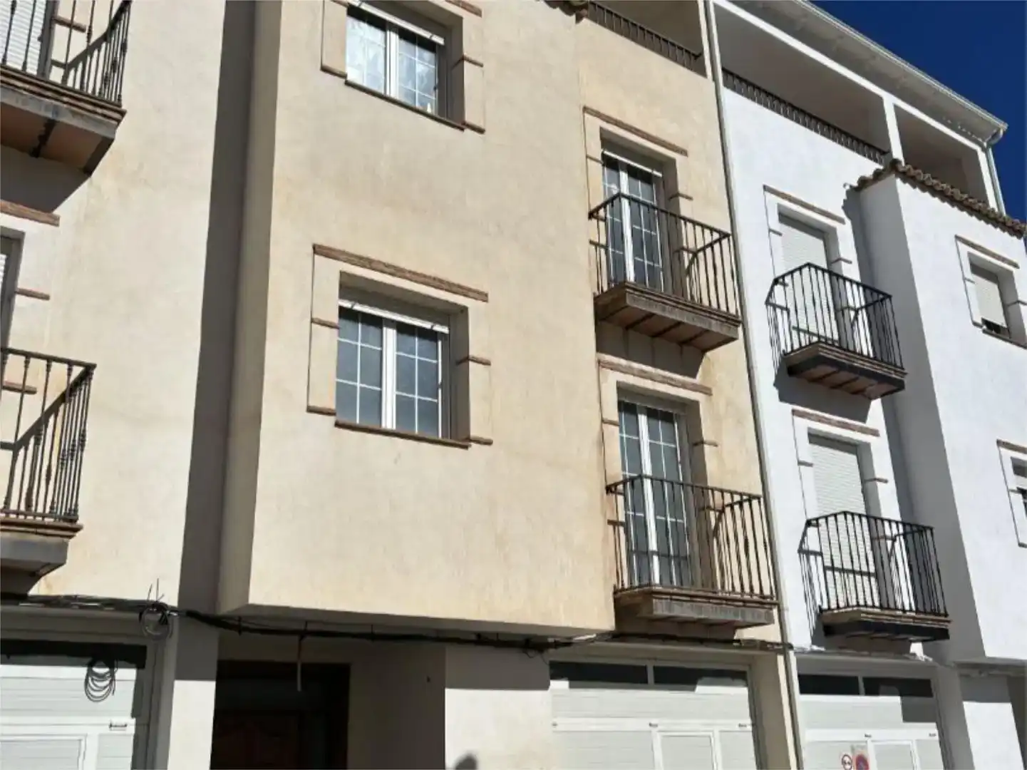Vista exterior de Casa adosada en venta en Quesada con Trastero
