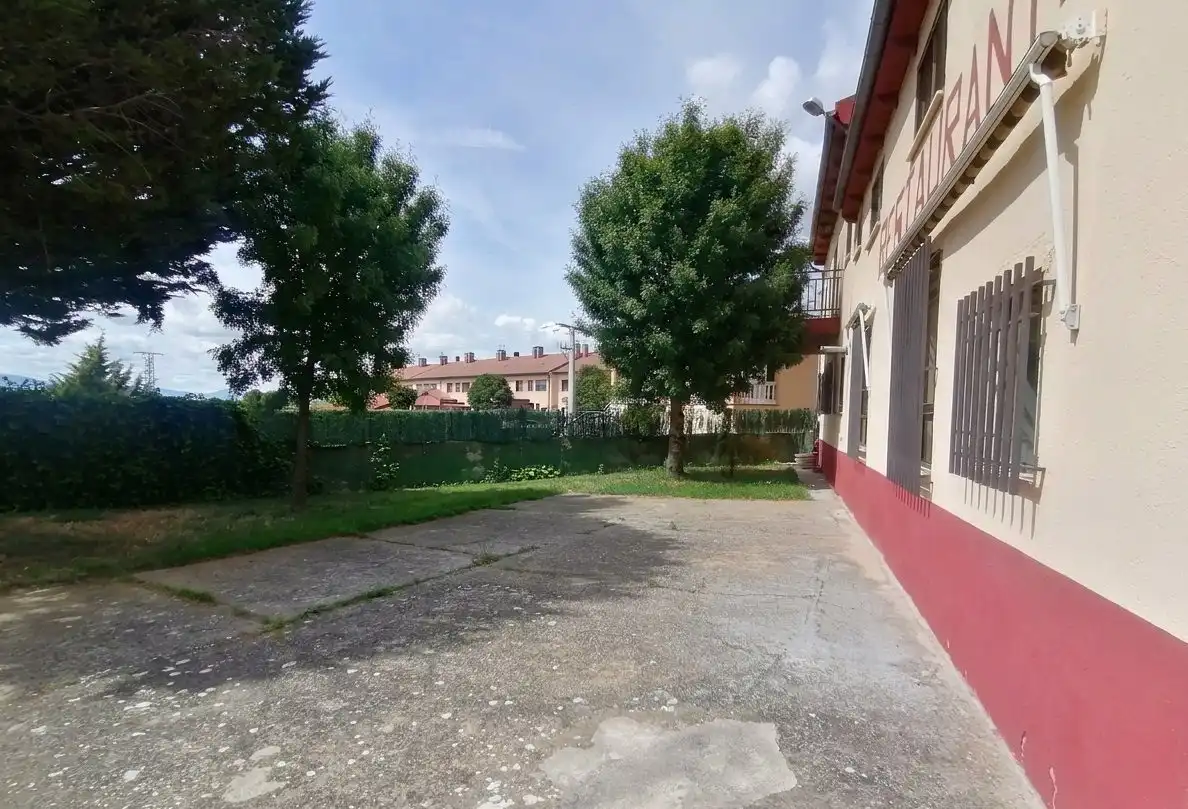 Edificio en venta en Roda de Eresma