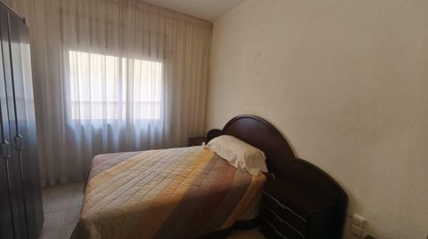 Foto 3 de Planta baixa en venda a El Camp de l'Arpa del Clot, Barcelona Capital