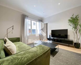 Living room of Flat to rent in  Barcelona Capital  with Air Conditioner, Heating and Terrace