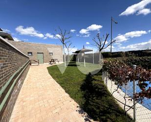 Jardí de Pis en venda en Boadilla del Monte amb Aire condicionat, Calefacció i Terrassa