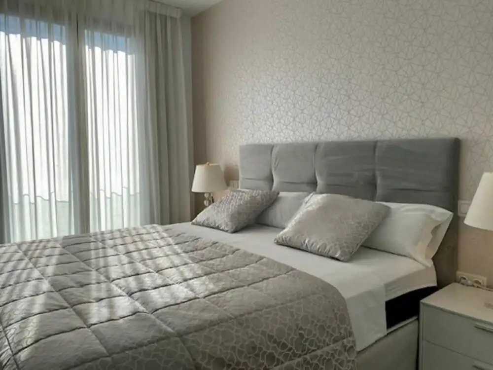 Dormitori de Casa o xalet de lloguer en Estepona amb Aire condicionat, Jardí privat i Terrassa