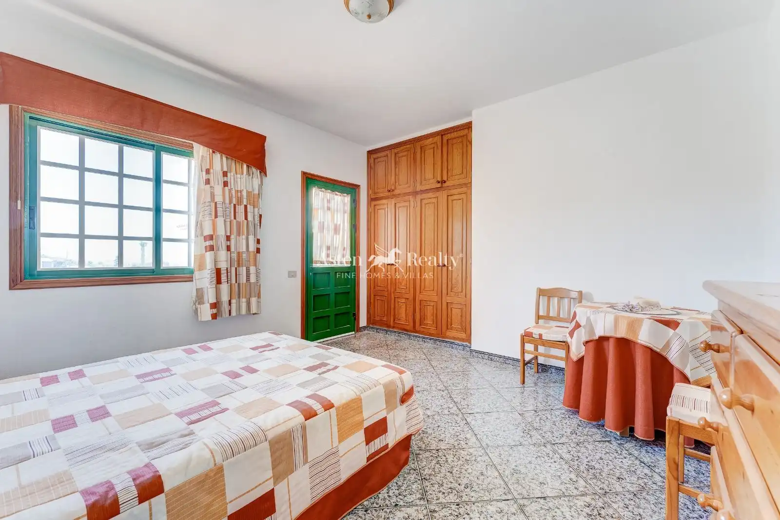 Dormitori de Casa o xalet en venda en Adeje amb Terrassa, Traster i Moblat