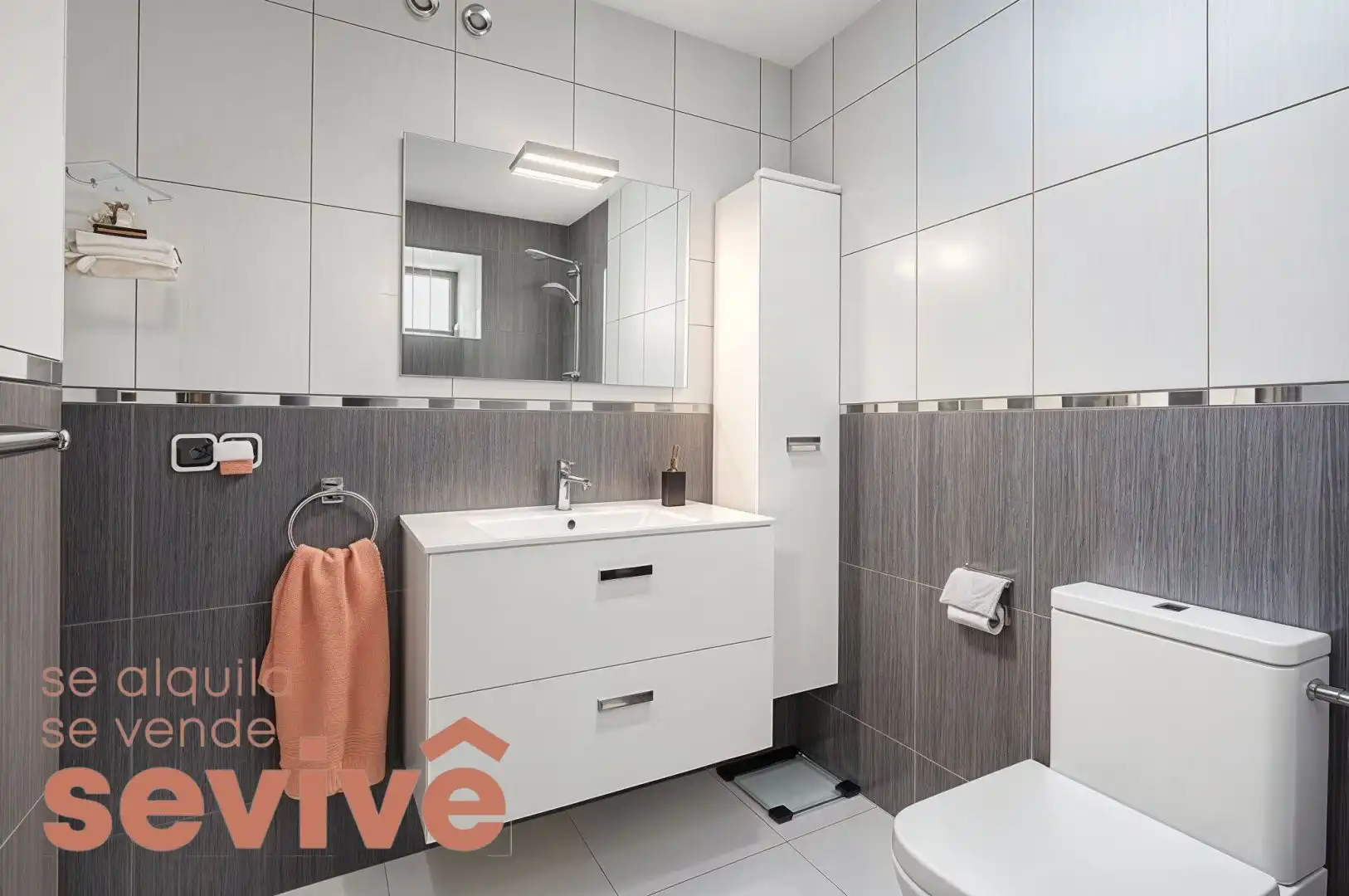 Bathroom of Flat for sale in Adeje  with Air Conditioner, Terrace and Swimming Pool