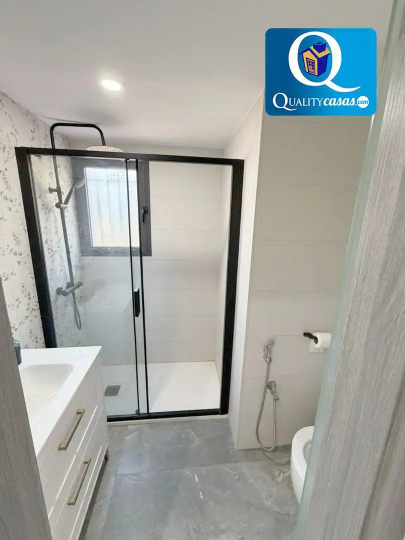 Badezimmer von Wohnung zur Miete in Mutxamel mit Klimaanlage, Terrasse und Gemeinschaftspool