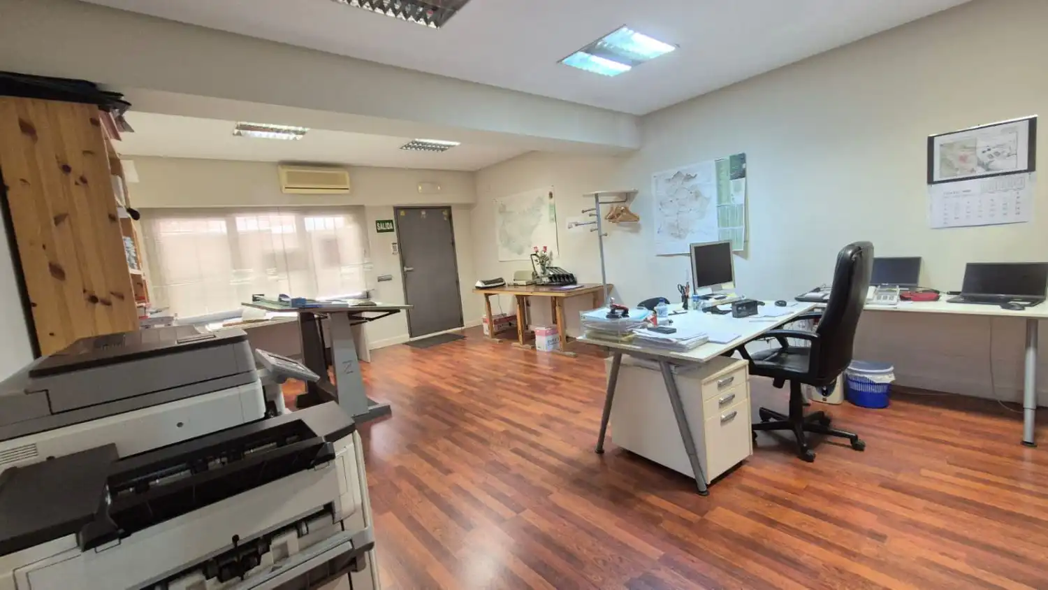 Büro zum Verkauf in Badajoz mit Klimaanlage, Heizung und Terrasse