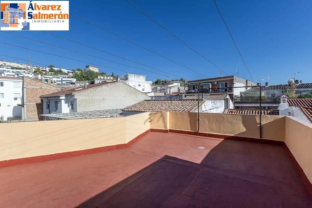 Flat for sale in Granada, Granada