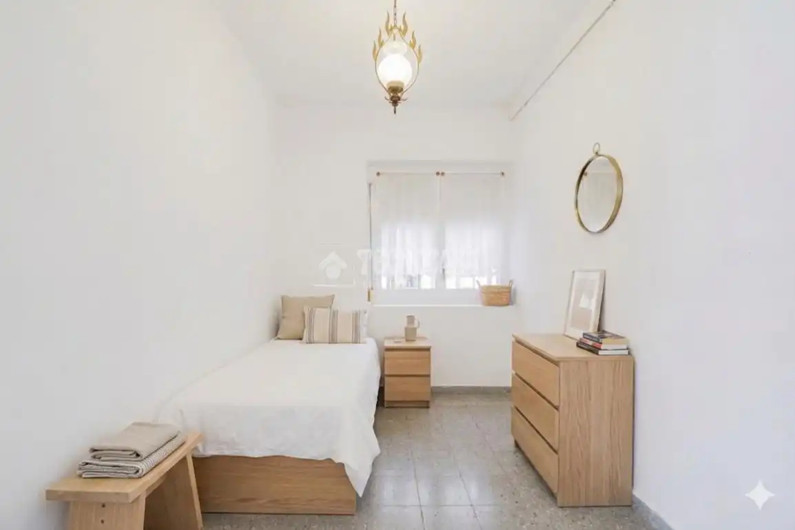 Habitación de Piso en venta en Barcelona con Aire acondicionado, Calefacción y Balcón