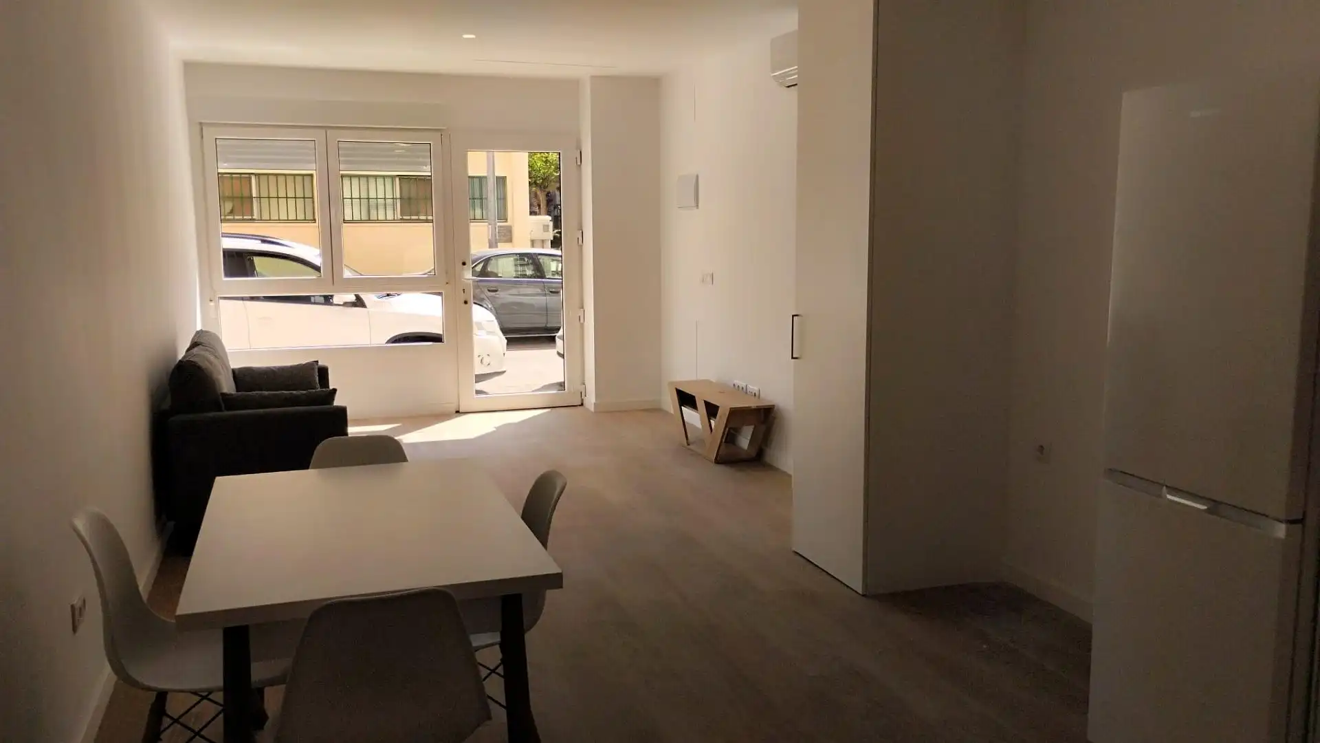 Living room of Ground floor for sale in Xirivella  with Air Conditioner, Terrace and Furnished