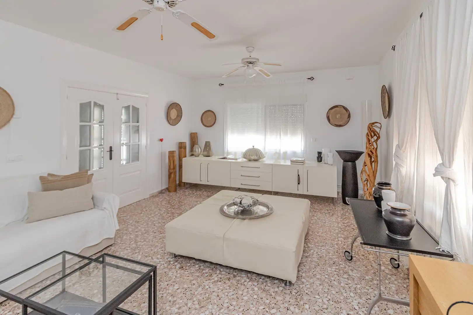 Living room of Houses for rent in Calpe / Calp  with Air Conditioner, Private garden and Swimming Pool