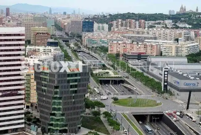 Vista exterior de Garatge en venda en Barcelona