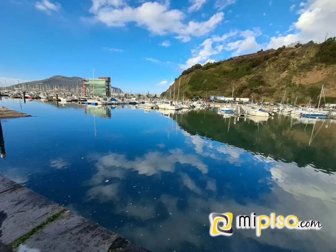 Flat for rent in MENENDEZ PELAYO, 29, Zona Playa