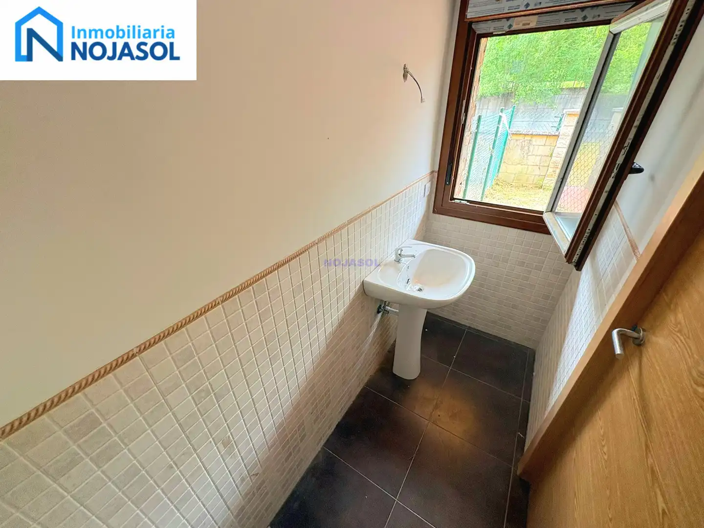 Casa adosada en venta en CA-261, 28, Ruesga