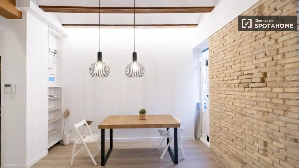 Appartamento con terrazza in affitto a L'Eixample, imagen 3