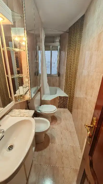 Baño de Piso en venta en  Logroño con Amueblado y Balcón