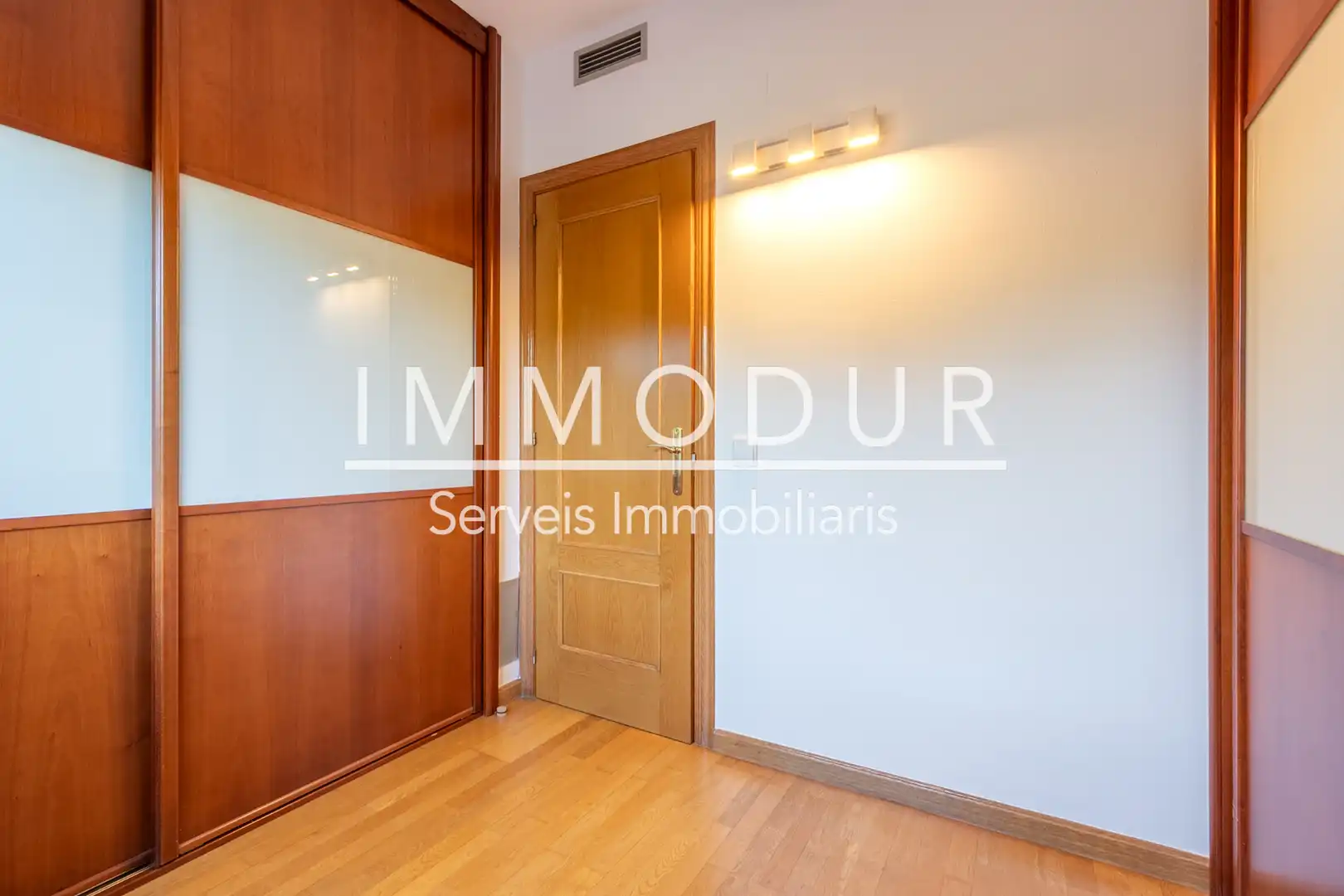 Flat for rent in Avinguda d'Europa, Gavà Mar