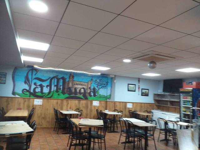 Local comercial en Alquiler en Bellvei