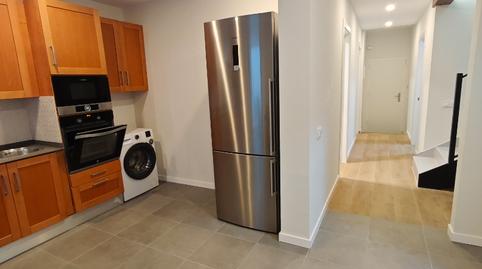 Foto 2 de Casa adosada en venda a Carrer de Sant Magí, 62, El Poble Sec, Igualada