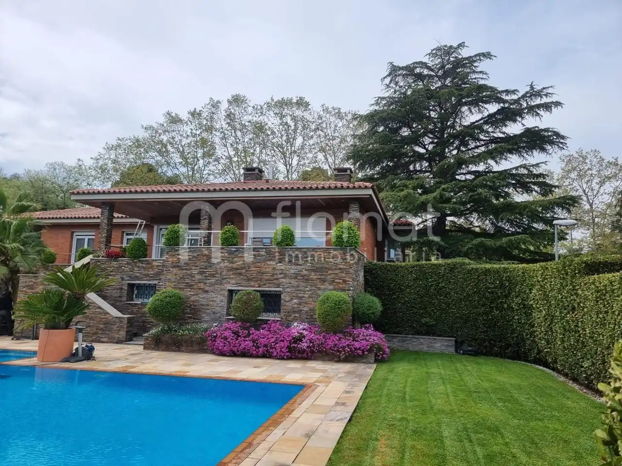 Jardí de Casa o xalet en venda en Sabadell amb Piscina
