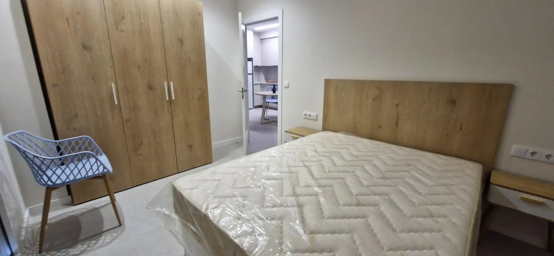 Habitación de Piso de alquiler en Elche / Elx con Aire acondicionado, Parquet y Trastero