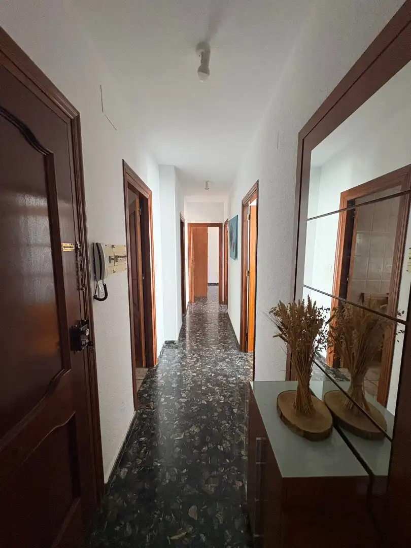 Wohnung zum Verkauf in Loja mit Möbliert, Ofen und Waschmaschine