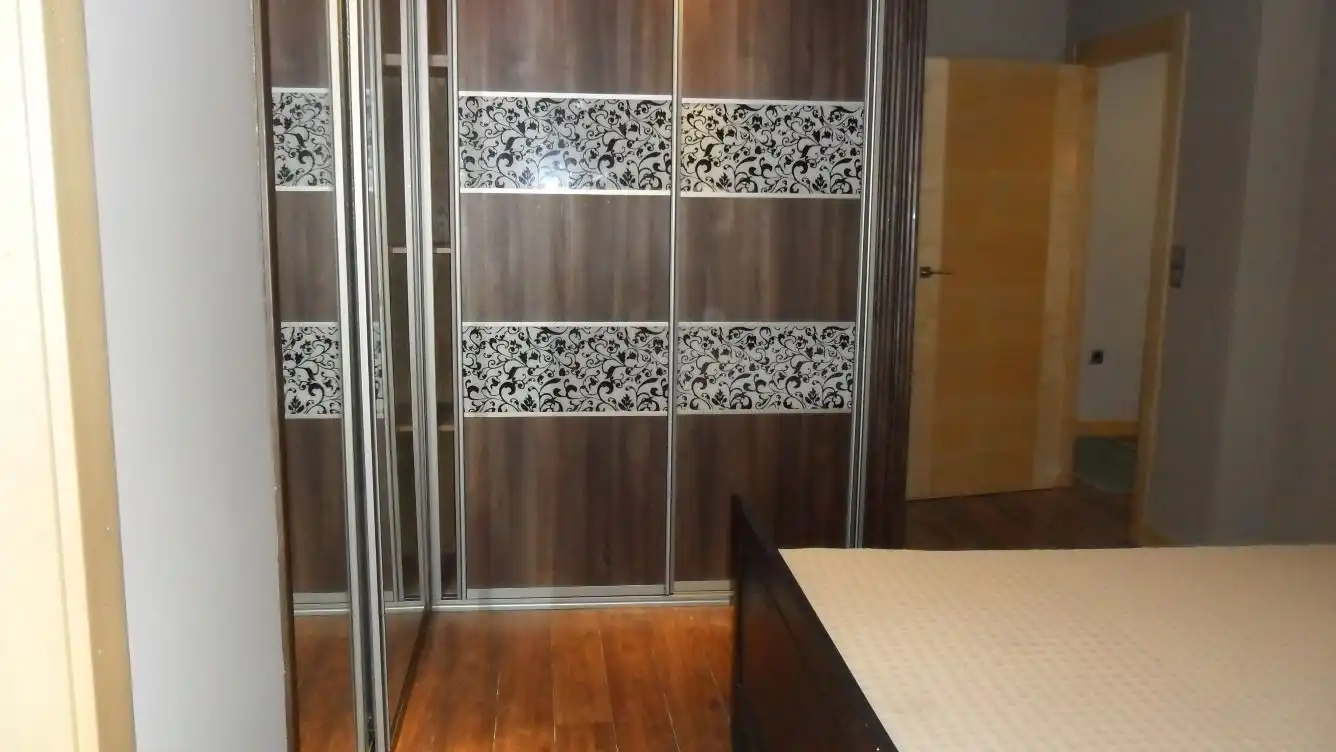 Schlafzimmer von Einfamilien-Reihenhaus zur Miete in Villarrobledo mit Klimaanlage, Heizung und Parkett