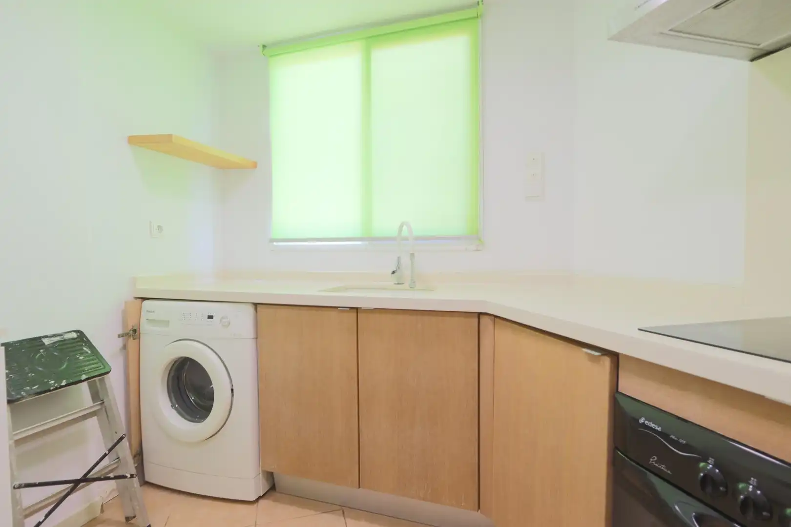 Cocina de Ático en venta en La Pobla de Vallbona con Calefacción, Terraza y Trastero