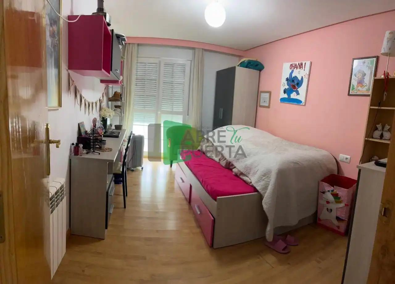 Habitación de Edificio en venta en A Pobra de Trives 
