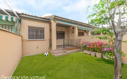 Jardí de Casa o xalet en venda en San Javier amb Aire condicionat, Jardí privat i Alarma