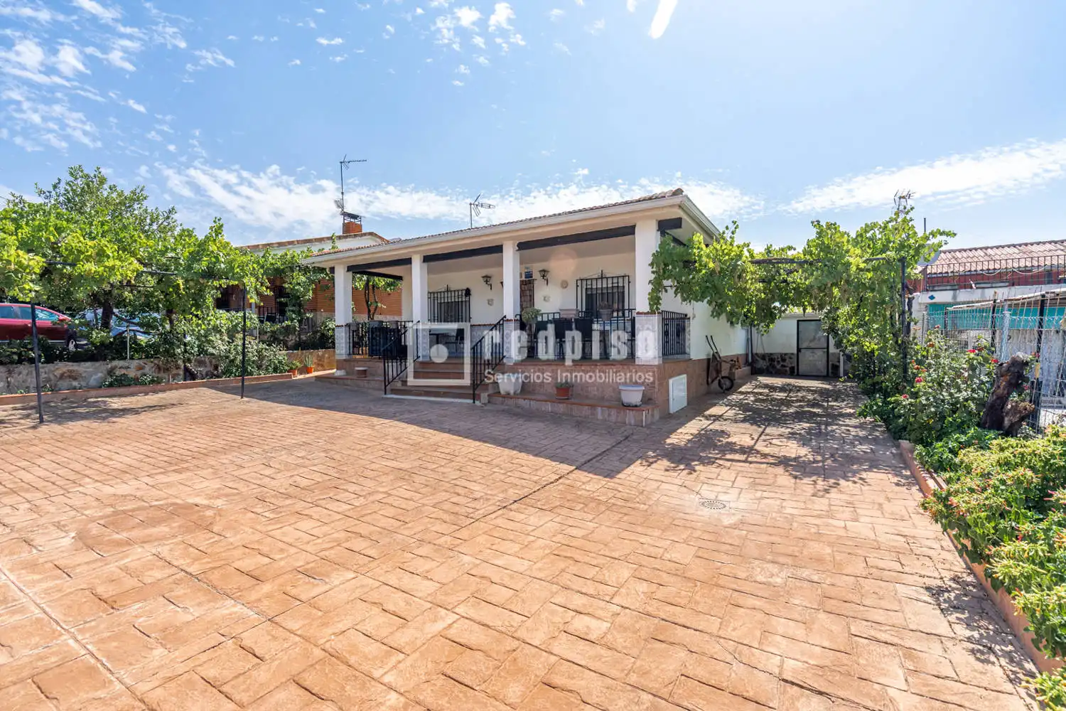 Vista exterior de Casa o chalet en venta en Palomeque con Aire acondicionado, Calefacción y Jardín privado