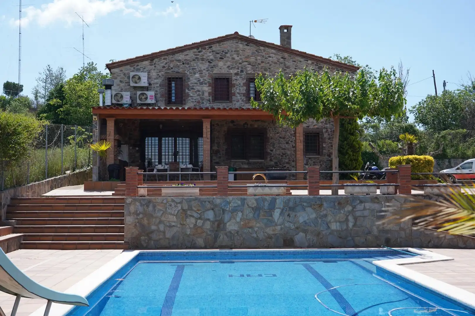 Schwimmbecken von Country house zum Verkauf in Granollers mit Klimaanlage, Privatgarten und Terrasse