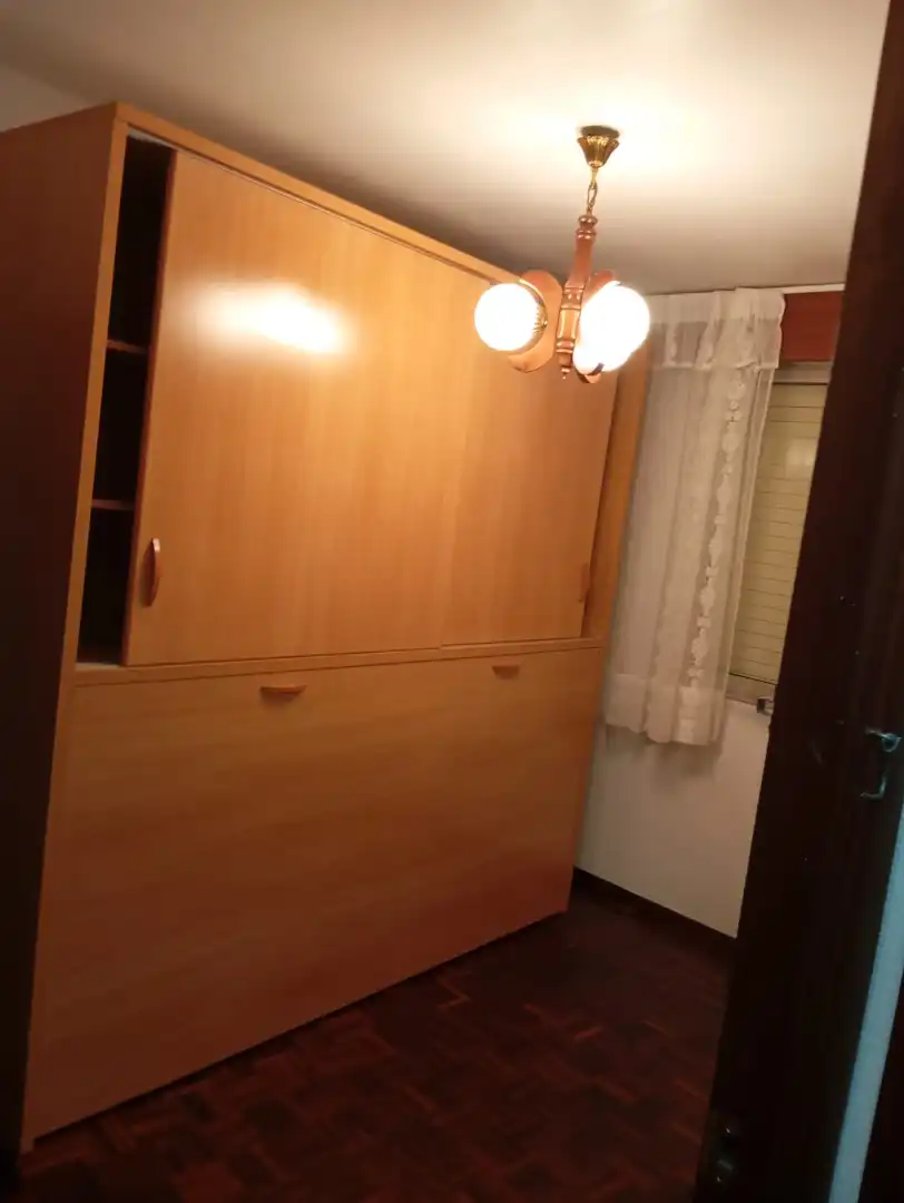 Habitación de Casa adosada en venta en Ponteceso con Amueblado, Lavadora y TV