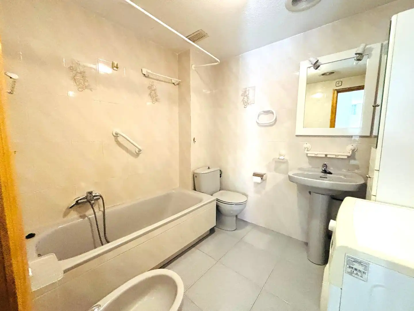 Badezimmer von Wohnung zum Verkauf in Águilas mit Möbliert
